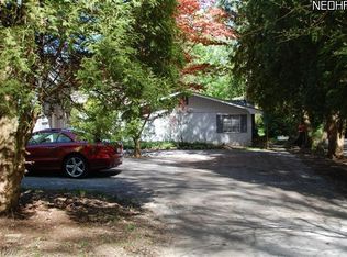 754 Lands End Ln, Deerfield, OH 44411
