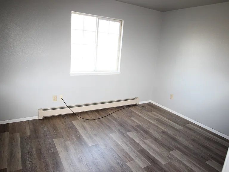 1412 Glenwood Ave — Photo 9