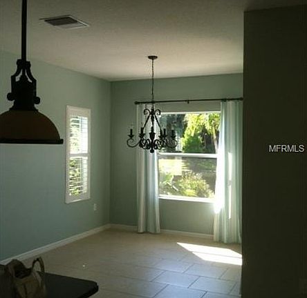 4th image of 4732 Woodbrook Dr