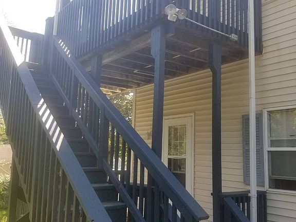 5th image of 22 Mountainview Ave