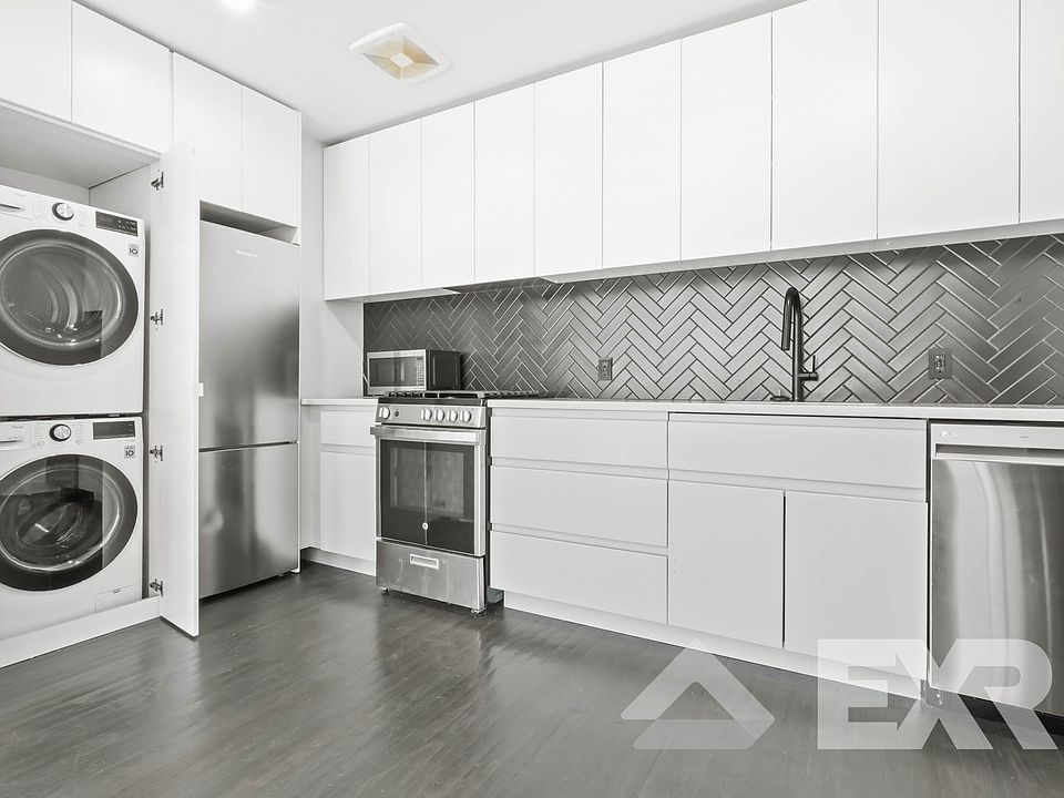 1st image of 260 Water St APT 2D