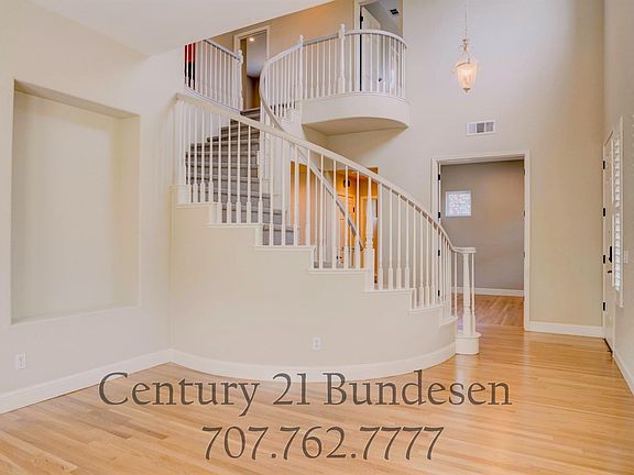 3rd image of 1931 Sestri Ln