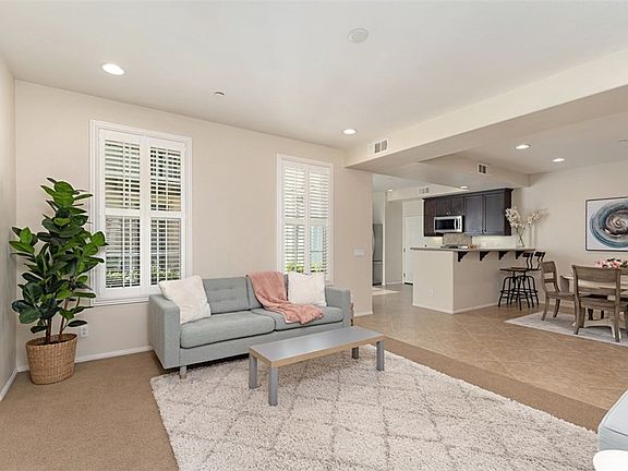 5th image of 15219 Kensington Park Dr