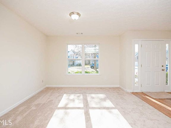 4th image of 2928 Meadow Point Dr