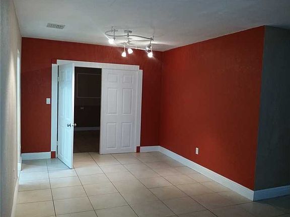 5th image of 18705 NW 48th Pl