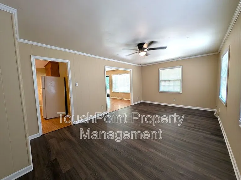 1000 Claremont Rd — Photo 10