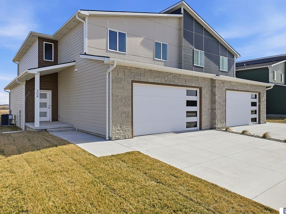 1st image of 304 105th St