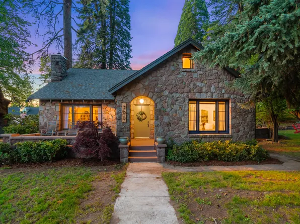 300 McCloud Ave, Mount Shasta, CA 96067