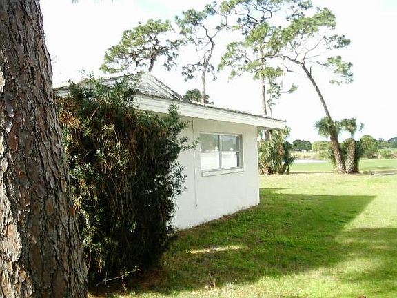 3rd image of 1714 Cypress Ave