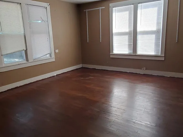 408 W Cass St — Photo 15