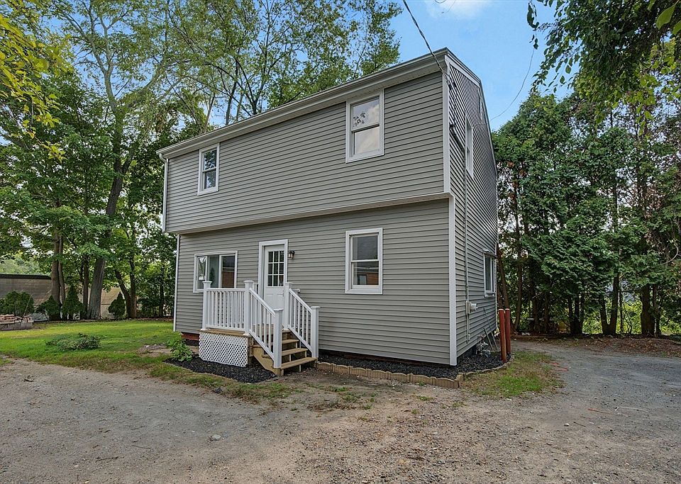 1st image of 3-3 Buttonwood Cir #R