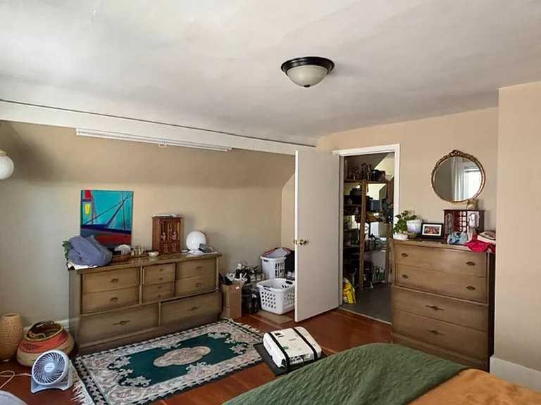 427 6th St SE — Photo 15