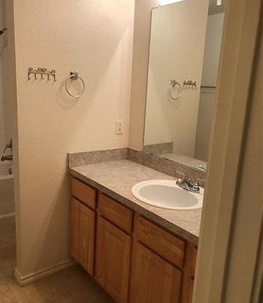 3rd image of 1634 Kennedy St #4516