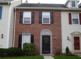 8 Preakness Ct, Tinton Falls, NJ 07724