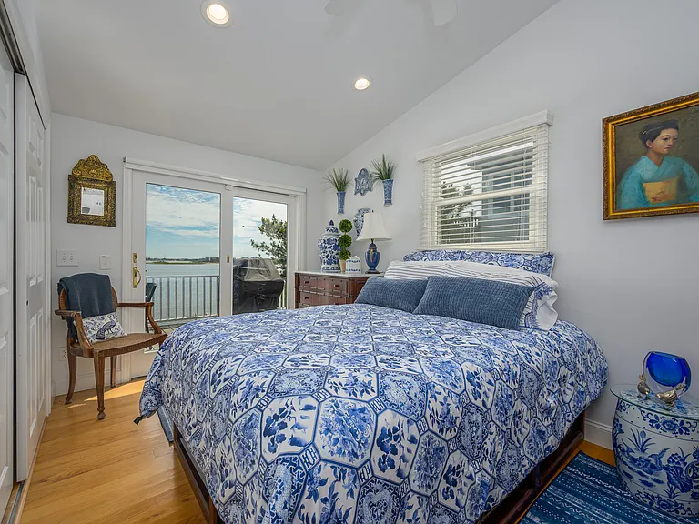 52 Harbor Rd — Photo 22