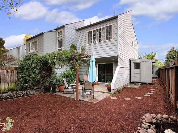2nd image of 4350 Clares St APT 11
