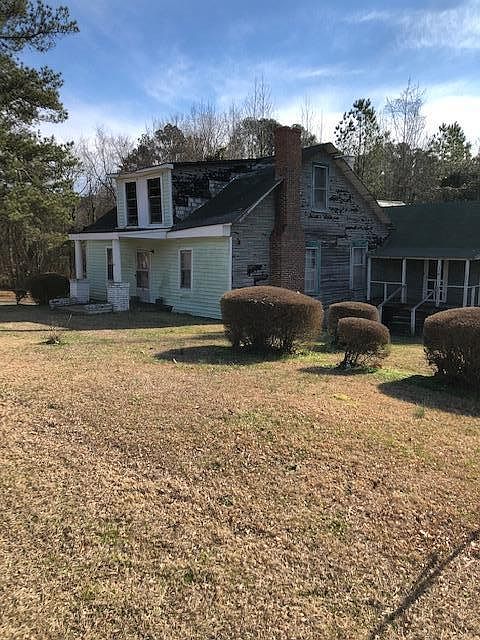 2nd image of 511 Dowd St