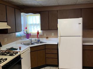 3027 S 13th St, Springfield, IL 62703