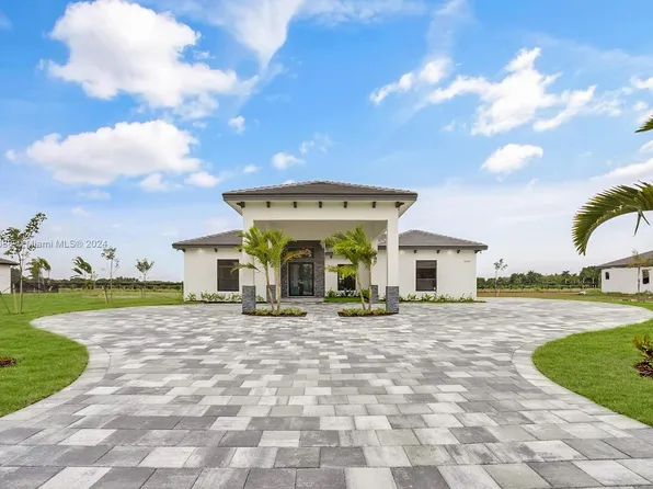 18261 SW 224th St, Miami, FL 33170