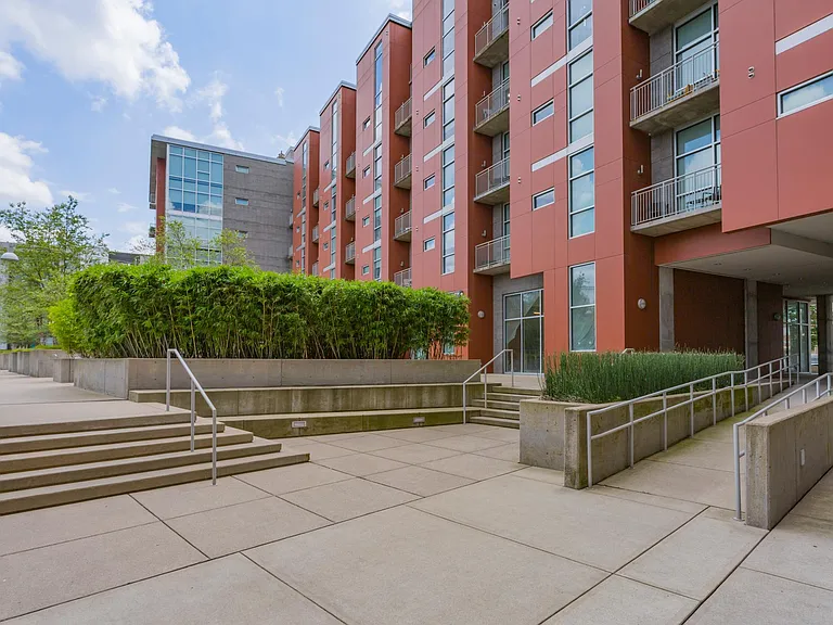 2115 Yeaman Pl #307 — Photo 31