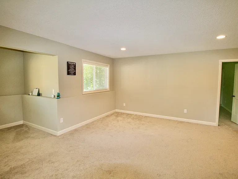 15672 Fairchild Way — Photo 33