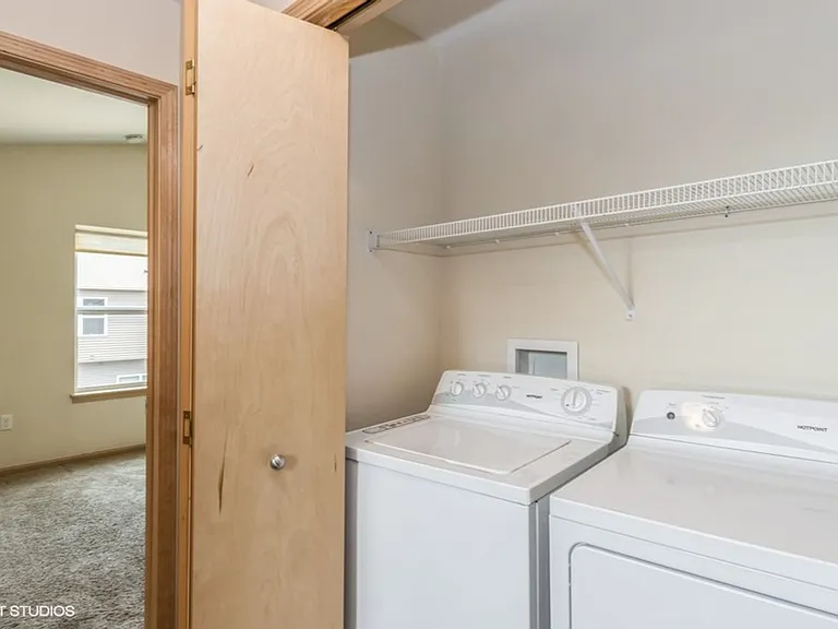 901 Scott Park Dr — Photo 20