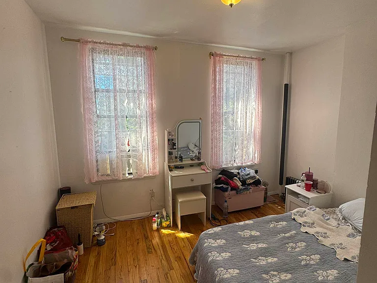401 E 91st St #10 — Photo 5
