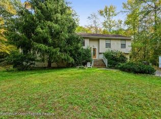 132 Rogers St, Bayville, NJ 08721