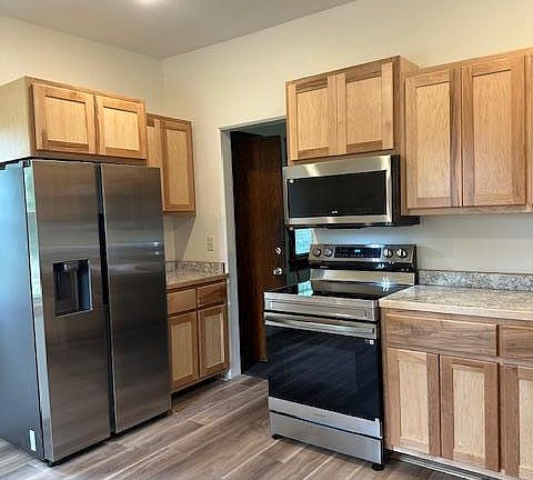2nd image of 302 Cedar Ave NW