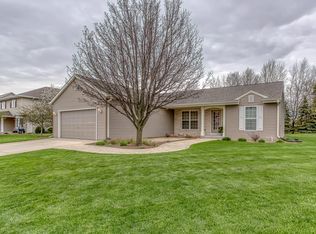 406 Huenink Ave, Cedar Grove, WI 53013