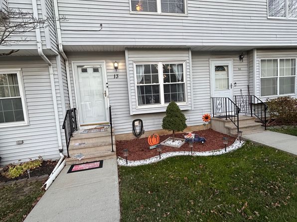 115 Willett Ave APT 13B