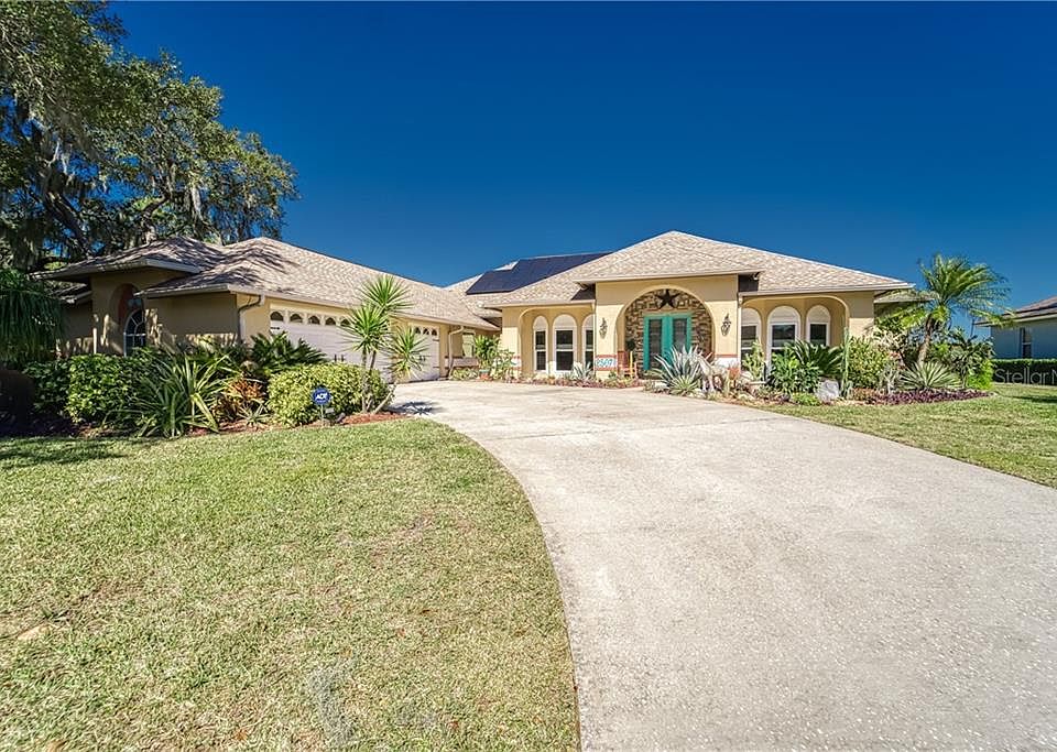1st image of 2507 Clubhouse Dr