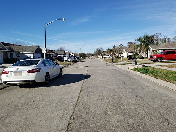 4th image of 2676 Long Branch Dr