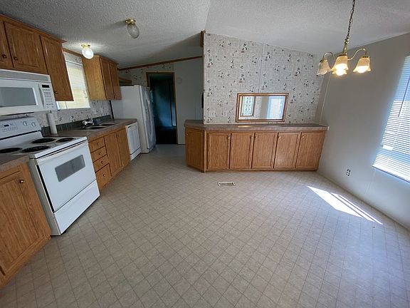 4th image of 2232 Tuna Ln