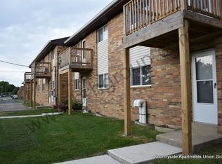 Countryside Apartments B6, Union Grove, WI 53182