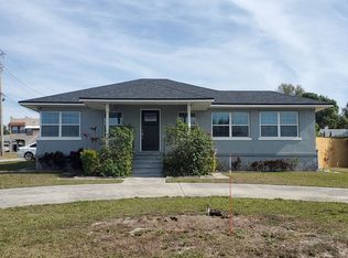 215 S Lake Howard Dr, Winter Haven, FL 33880