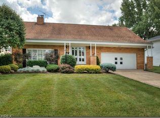 2092 Edenhall Dr, Lyndhurst, OH 44124