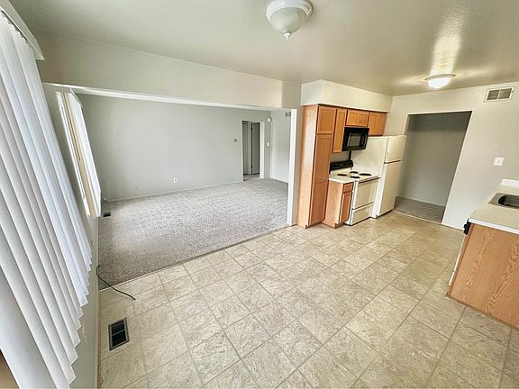 2nd image of 28951 Little Mack Ave #103
