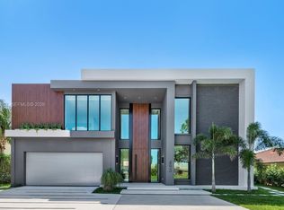 493 Holiday Dr, Hallandale, FL 33009