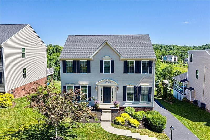 1st image of 145 Buckingham Dr