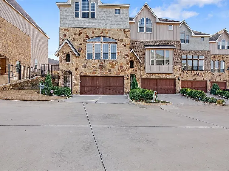 6741 Lost Star Ln — Photo 1