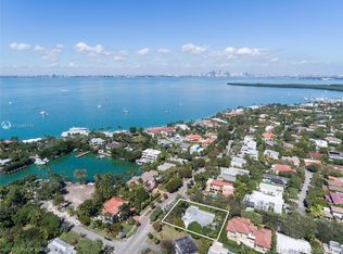 571 Harbor Dr, Key Biscayne, FL 33149