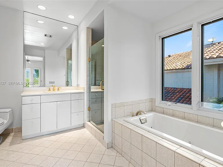 4900 Sanctuary Ln — Photo 36