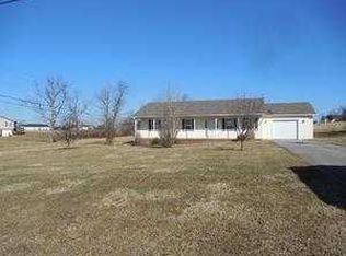 1012 Breezy Ln, Berea, KY 40403