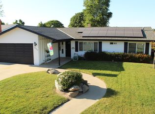 1034 E Howard Ct, Visalia, CA 93292