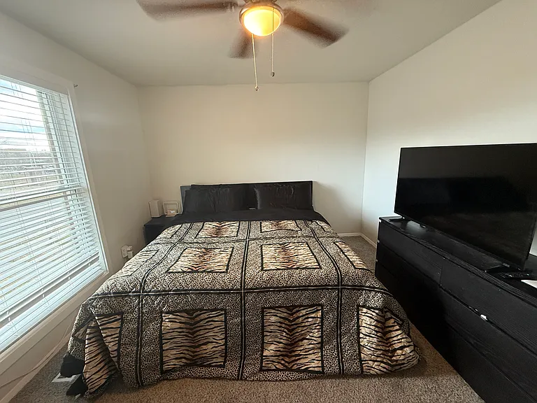 1646 Corprew Ave — Photo 10