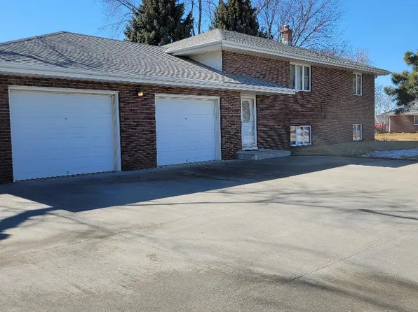 213 W Glenmore Dr #211, Gretna, NE 68028