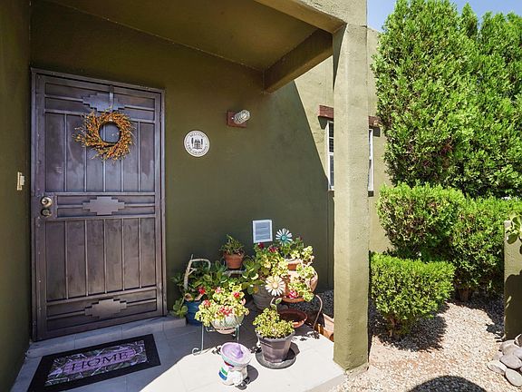 4th image of 3617 Macaw Palm Dr