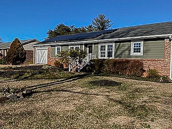 3rd image of 507 Berea Forest Cir