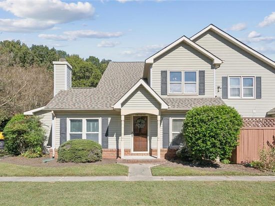 206 Burman Wood Dr, Hampton, VA 23666